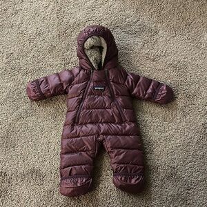 Patagonia Infant highloft down Snowsuit
